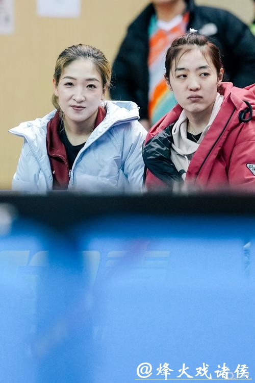 新民场外音｜这是刘诗雯的春晚记忆，这也是每位球友独一份的留念